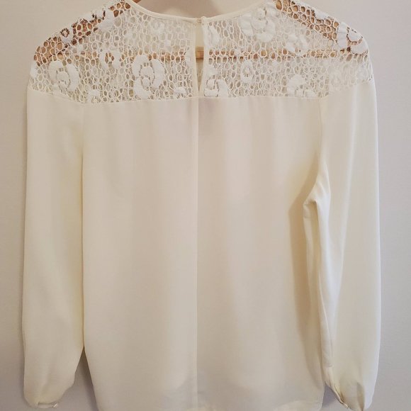 H&M Lace/Embroidered Shoulder Blouse - Picture 8 of 10